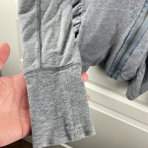 Zella gray asymmetrical hooded sweatshirt size small - Picture 5 of 9